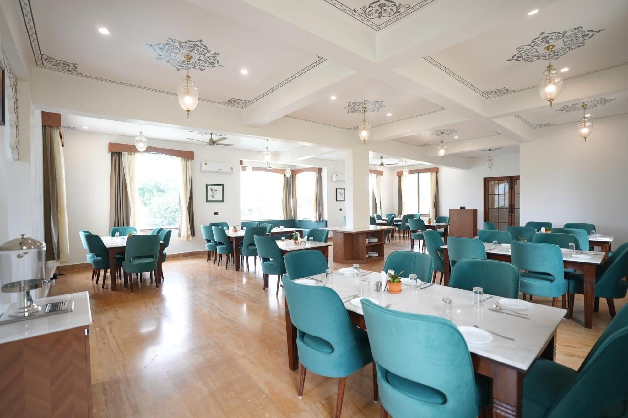 Maangarh Resorts Udaipur Esterno foto