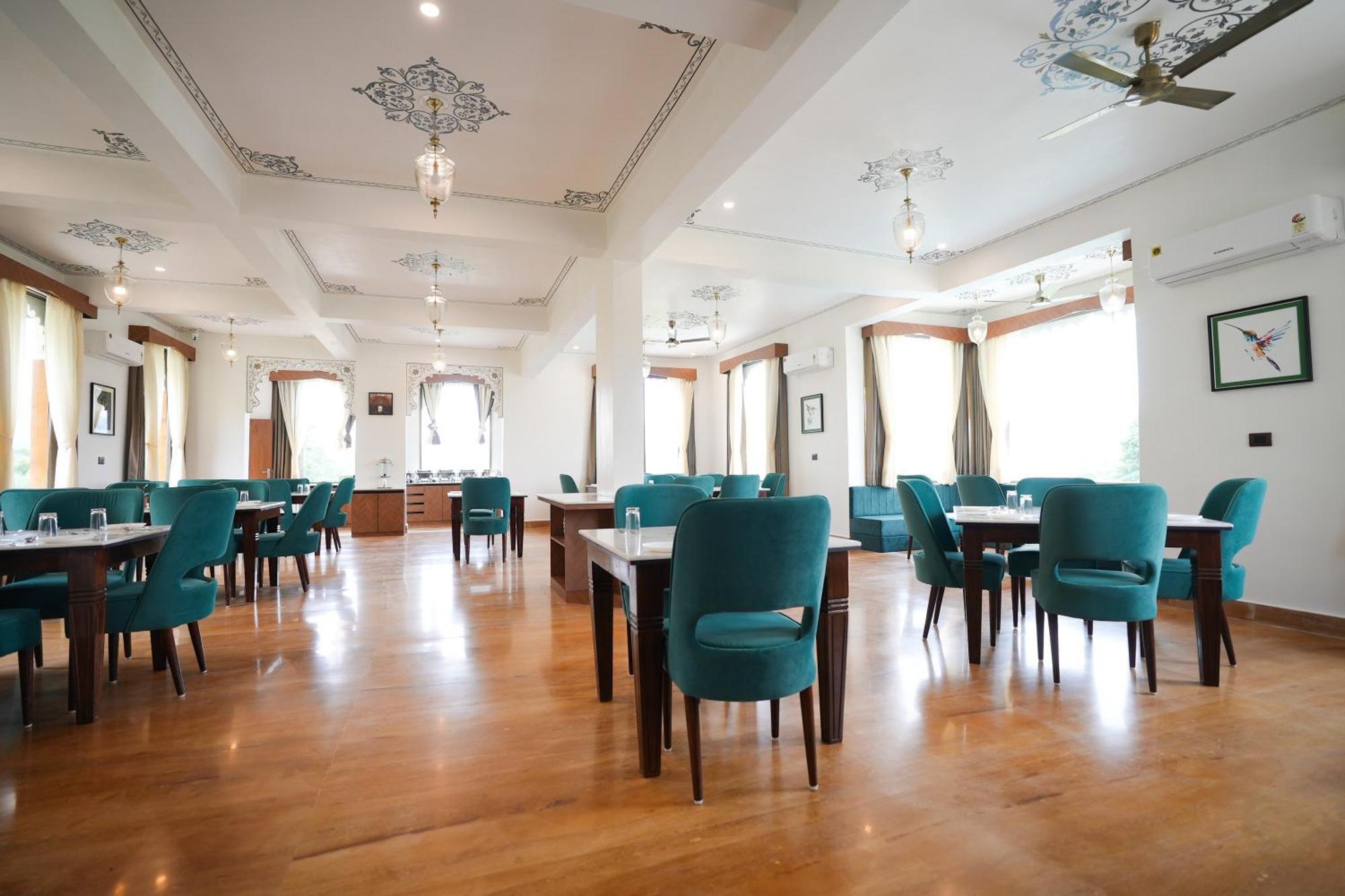 Maangarh Resorts Udaipur Esterno foto