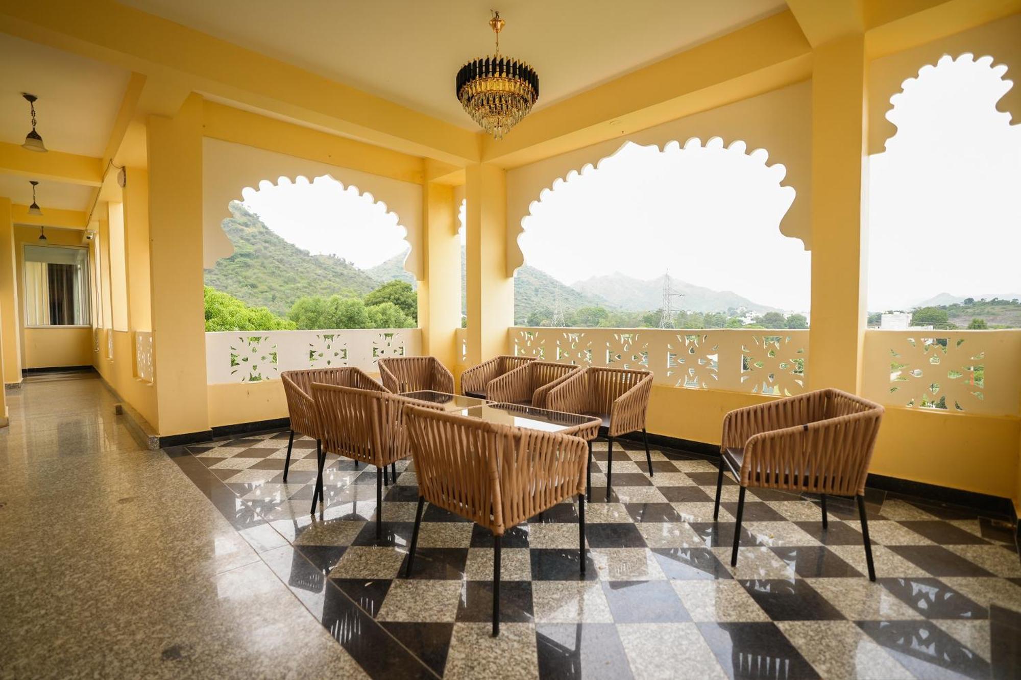 Maangarh Resorts Udaipur Esterno foto
