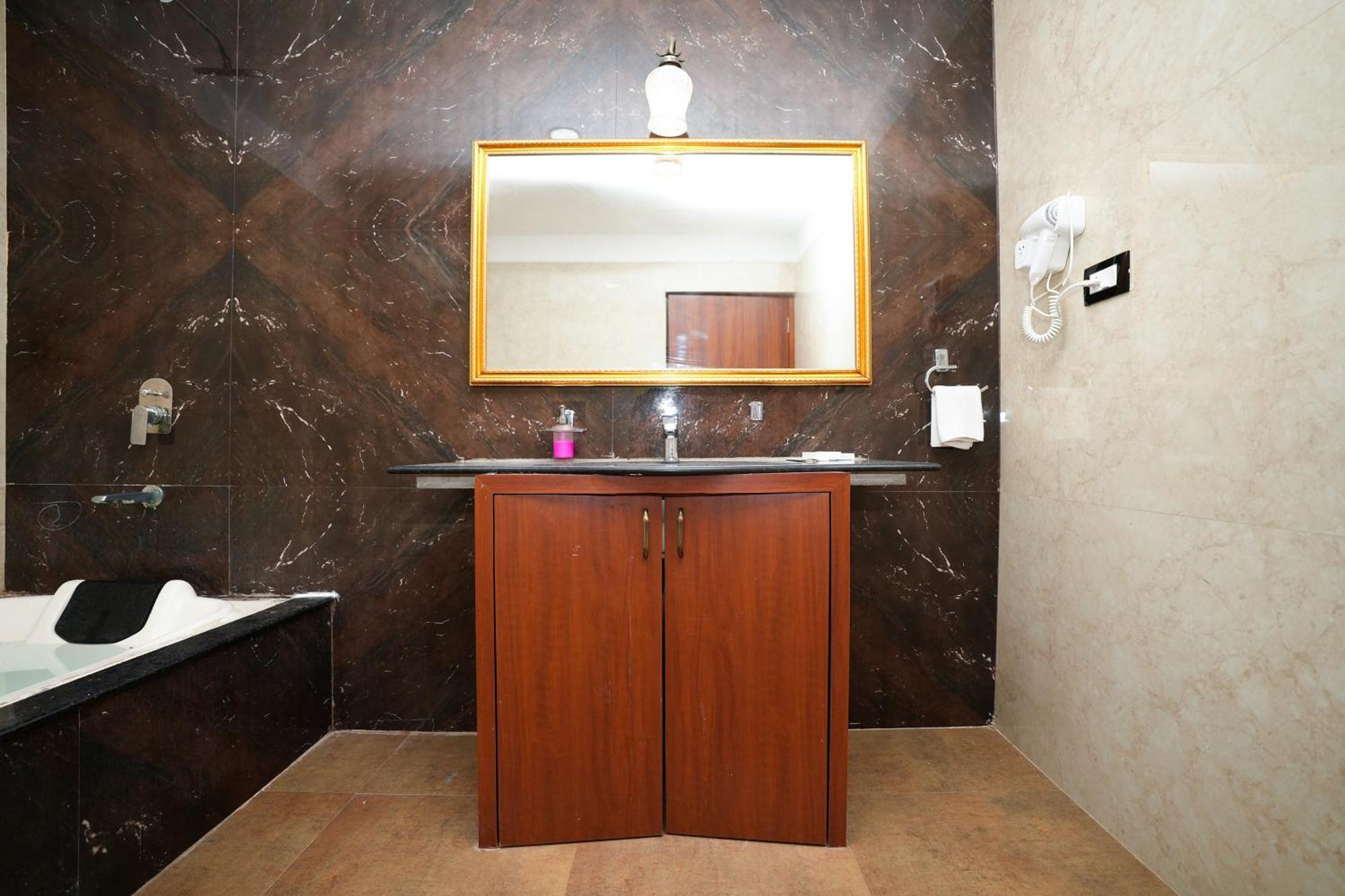Maangarh Resorts Udaipur Esterno foto