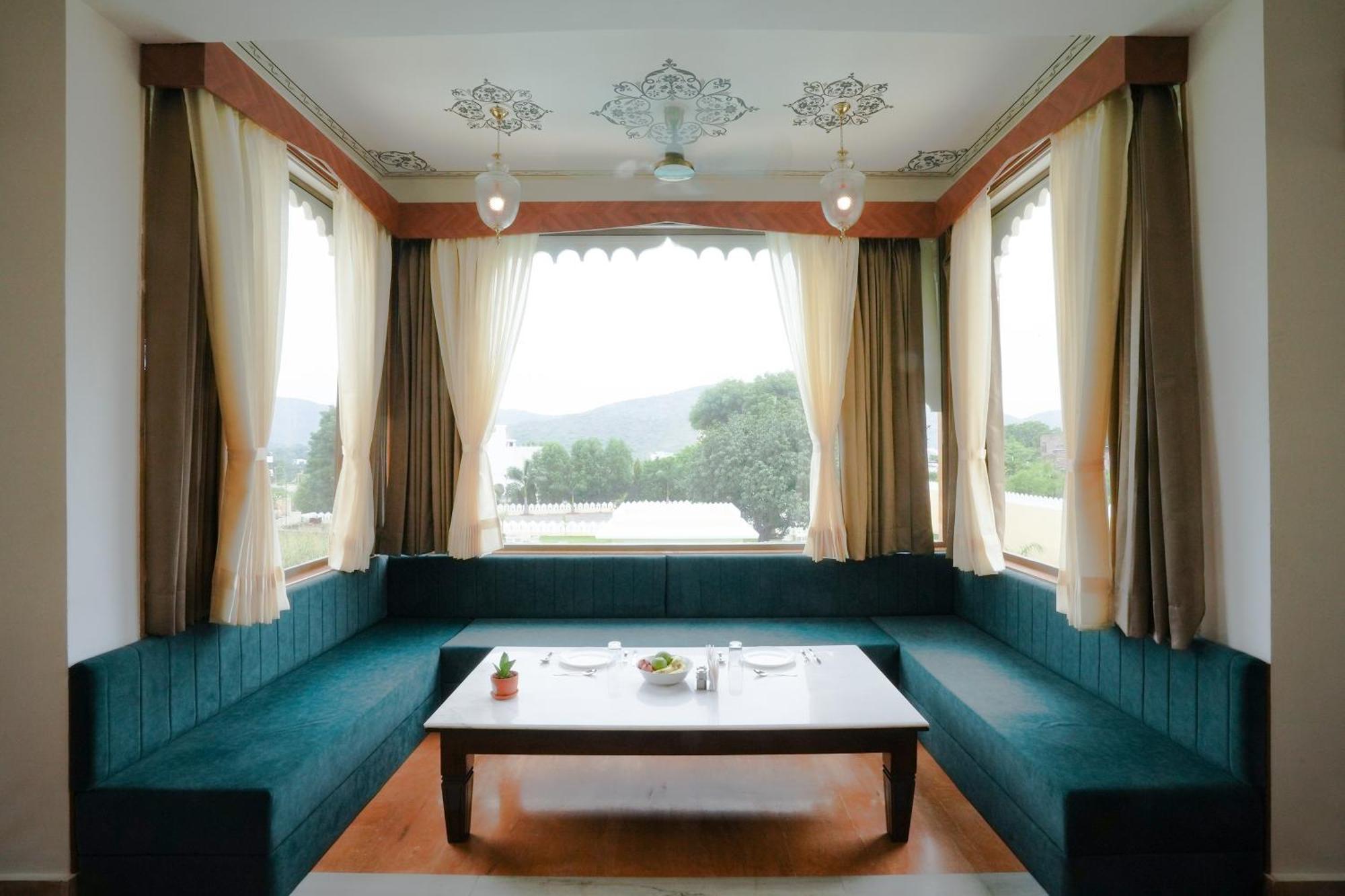 Maangarh Resorts Udaipur Esterno foto