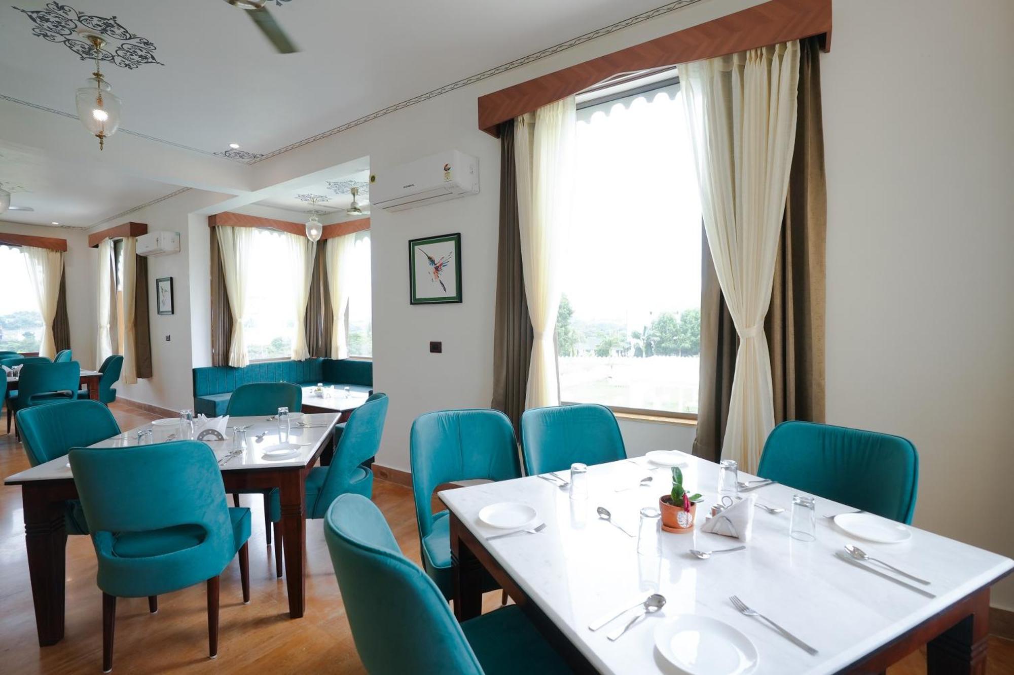 Maangarh Resorts Udaipur Esterno foto