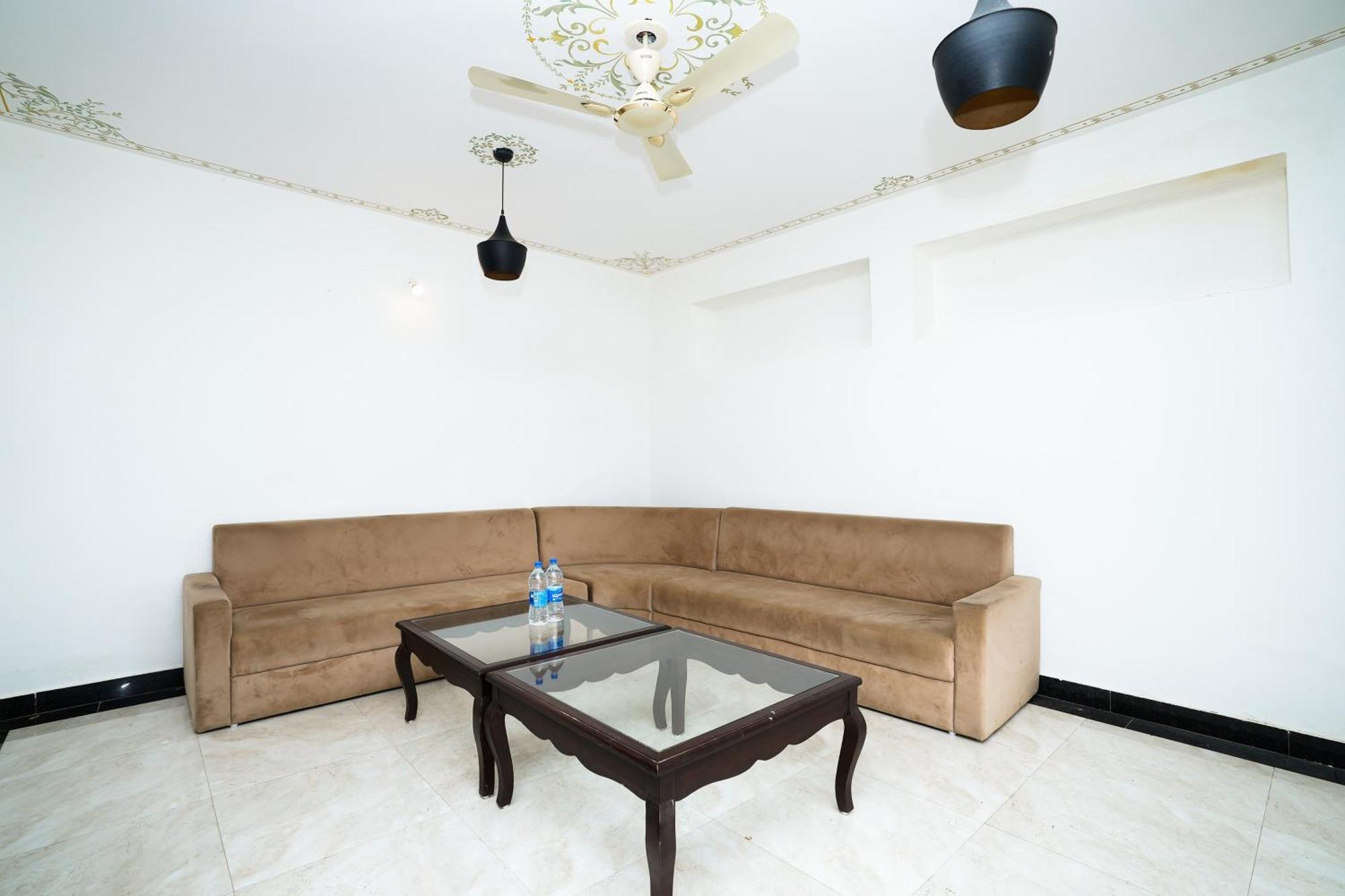 Maangarh Resorts Udaipur Esterno foto